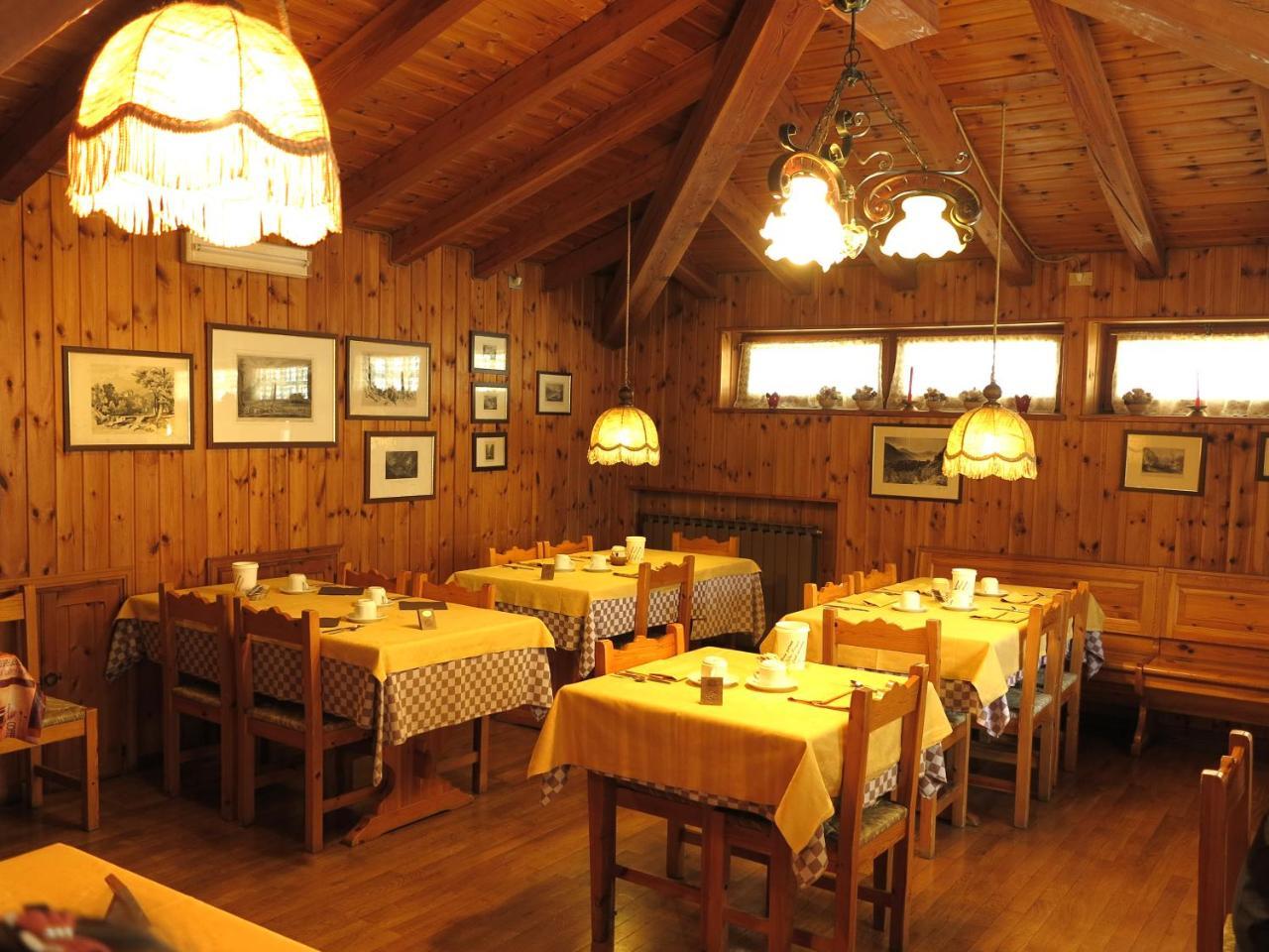 Hotel Locanda Grauson Когне Екстериор снимка